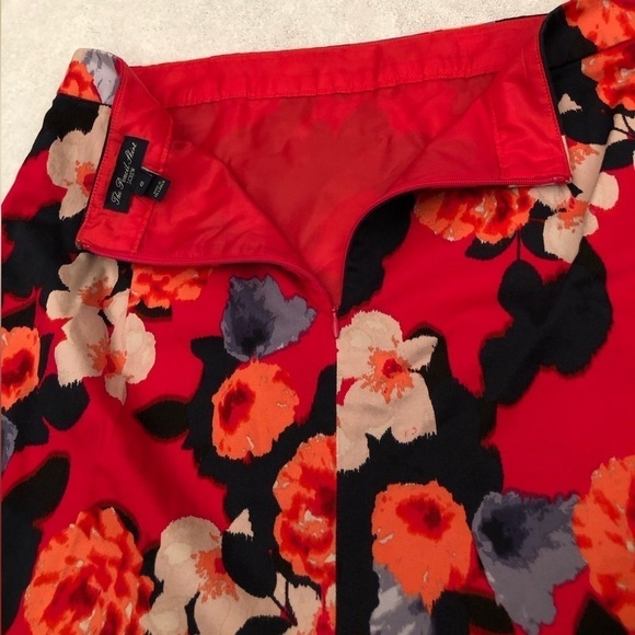 J Crew Factory Pencil Skirt Floral Red Blue White Style 37532 Size 6 - Picture 6 of 16